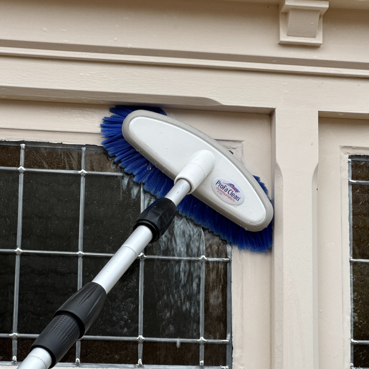 ProFa Clean Teleskopstiel bis 4,2 m mit Wasseranschluss – Lieferumfang 4